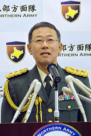 坟头上长什么草出大官_坟头上长草是好事还是坏事,第9张