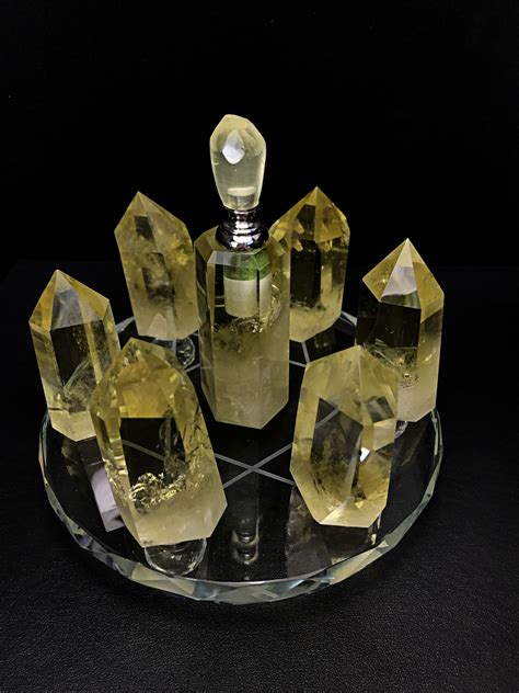 黄水晶的寓意和象征_黄水晶的功效与作用佩戴禁忌,第5张 黄水晶的寓意和象征_黄水晶的功效与作用佩戴禁忌,第5张